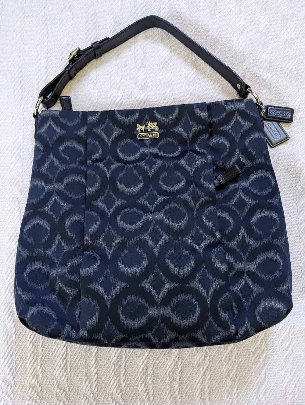 Coach Isabelle Navy Metallic Ikat Shoulder Bag Medium EUC Hobo Shoulder Bag
